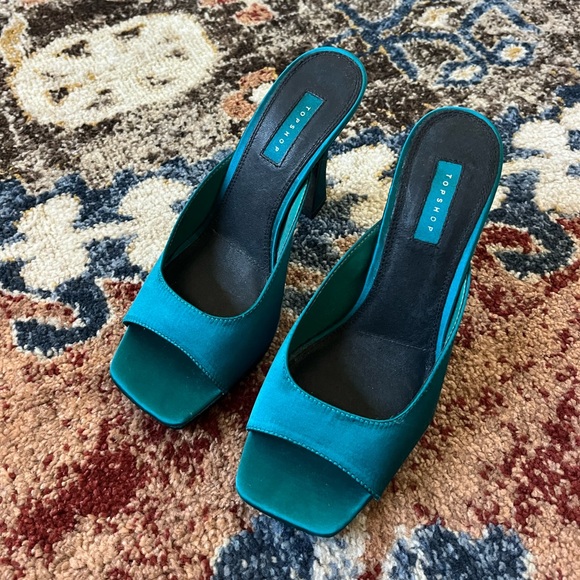Topshop Satin Heels - Picture 1 of 3
